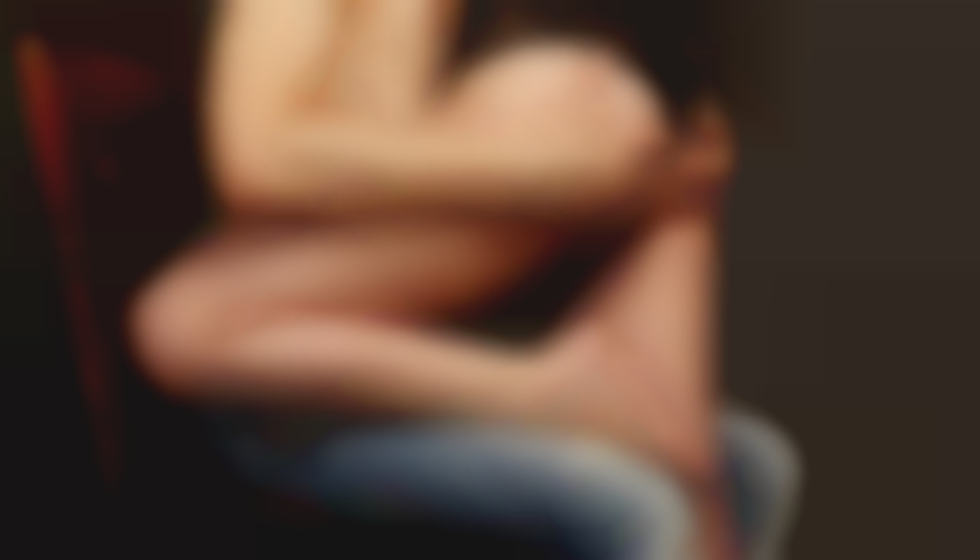 Comment choisir entre une escort et une masseuse érotique ?